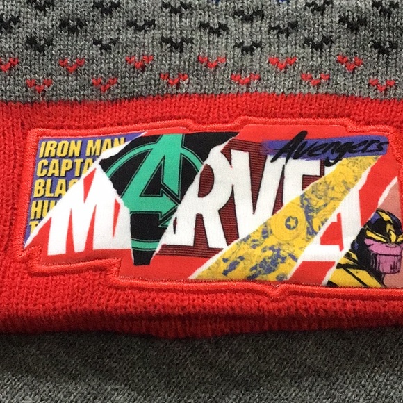 Marvel winter toque and matching scarf - Picture 3 of 4